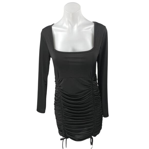 NEW Boohoo Black Long Sleeve Square Neck Ruched Mini Bodycon Dress Size 10 - Picture 1 of 4
